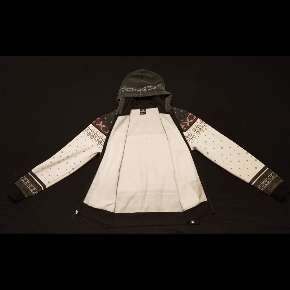 Cute Christmas sweater!!